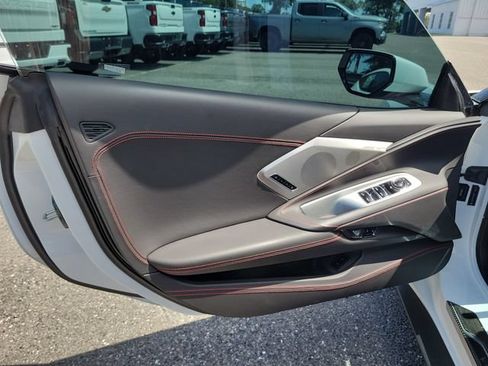 Used 2024 Chevrolet Corvette Stingray Premium Conv w/ Z51 Performance Package RWD image 18