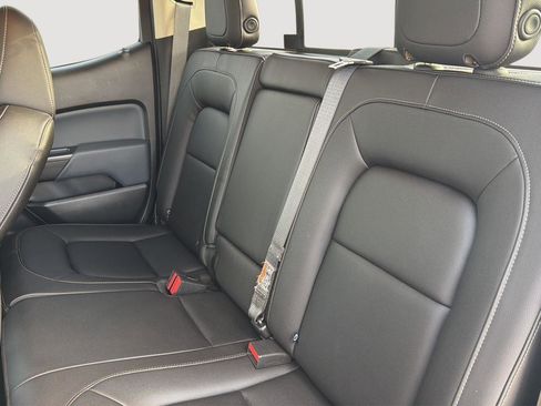 Used 2019 Chevrolet Colorado Z71 AWD/4WD image 19