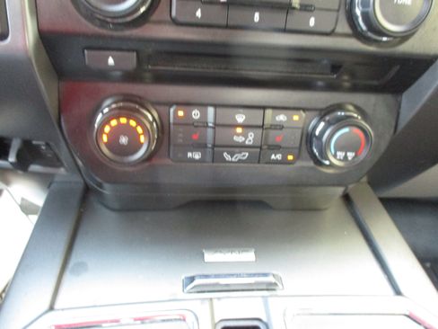 Used 2015 Ford F150 XLT w/ Equipment Group 302A Luxury image 14