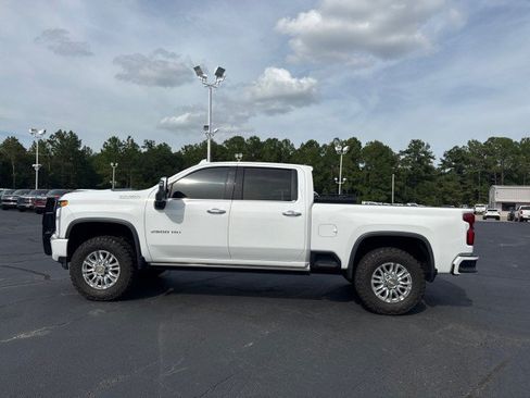 Used 2023 Chevrolet Silverado 2500 High Country w/ LPO, Hitch Package AWD/4WD image 6