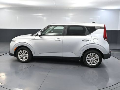 Used 2020 Kia Soul LX FWD image 8