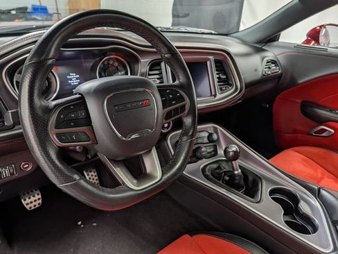 Used 2021 Dodge Challenger R/T Scat Pack RWD image 19