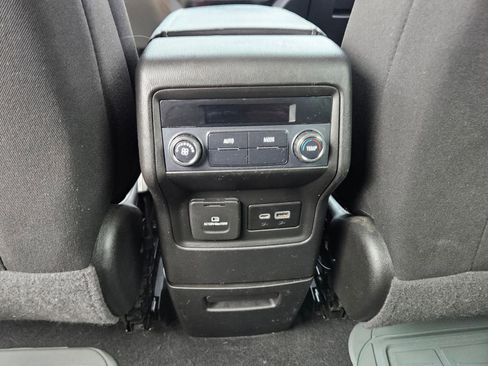 Used 2021 GMC Acadia SLE w/ Driver Convenience Package FWD image 25