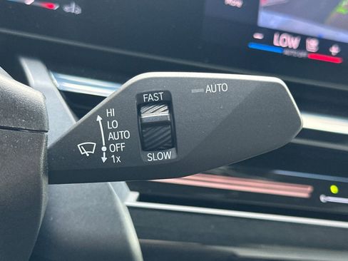 Certified 2024 BMW 530i w/ Premium Package RWD image 33