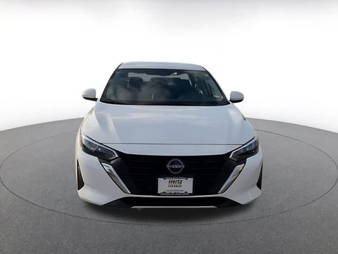 Used 2025 Nissan Sentra SV image 4