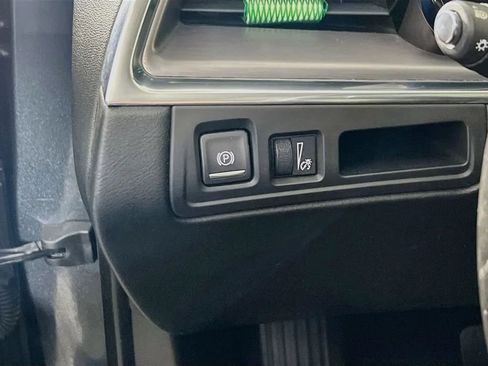 Used 2019 Cadillac XT5 Luxury FWD image 11