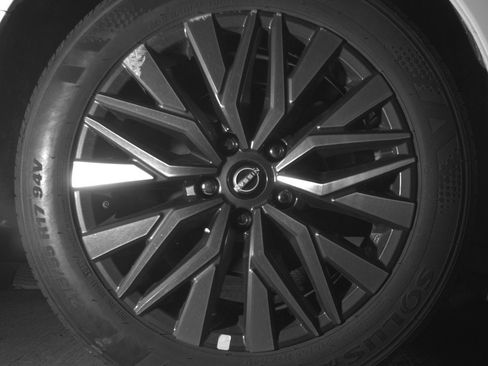 Used 2025 Nissan Altima 2.5 SV image 15