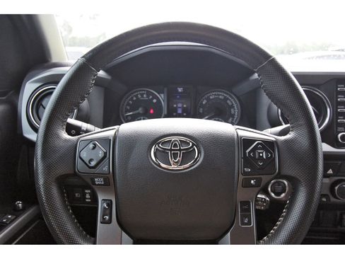 Used 2023 Toyota Tacoma TRD Off-Road AWD/4WD image 15