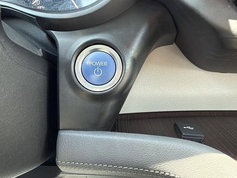 Used 2021 Toyota Sienna LE FWD image 56