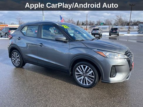 Used 2021 Nissan Kicks SV image 9