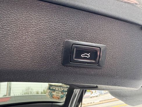 Used 2015 Audi Q7 3.0T Premium Plus image 17