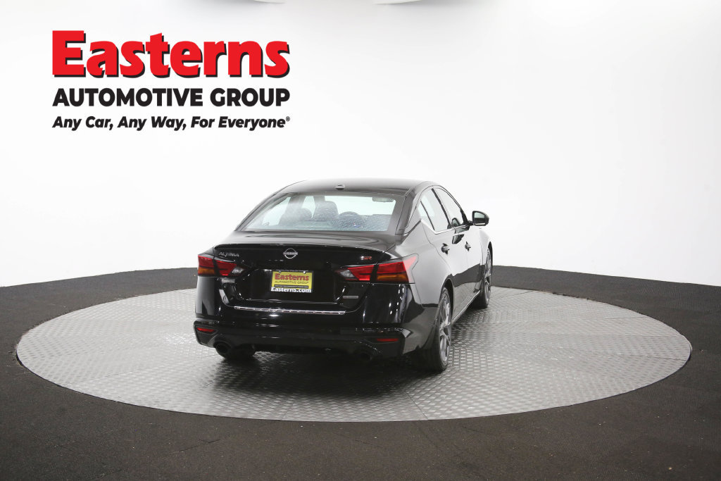 Used 2023 Nissan Altima 2.0 SR FWD image 43