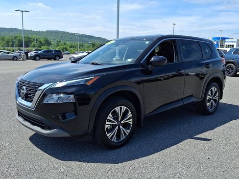Used 2023 Nissan Rogue SV AWD/4WD image 4