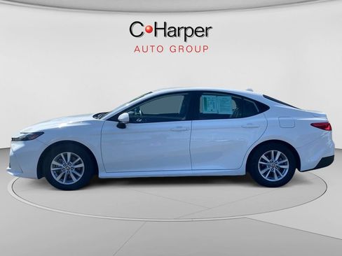 Used 2025 Toyota Camry LE FWD image 6