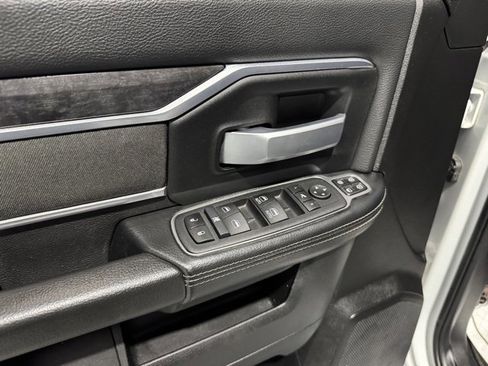 Used 2024 RAM 3500 Big Horn image 6