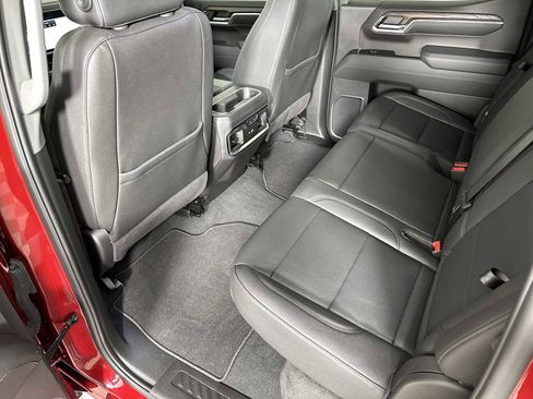 Used 2024 GMC Sierra 1500 SLT w/ SLT Premium Package image 25