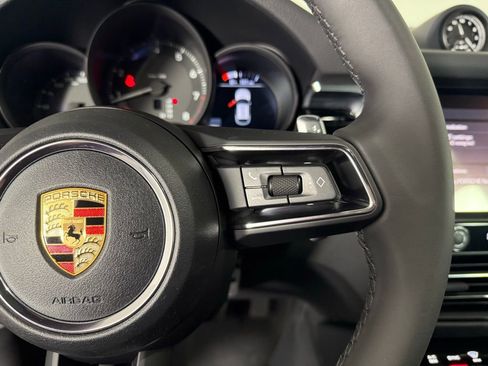 New 2026 Porsche Macan image 35