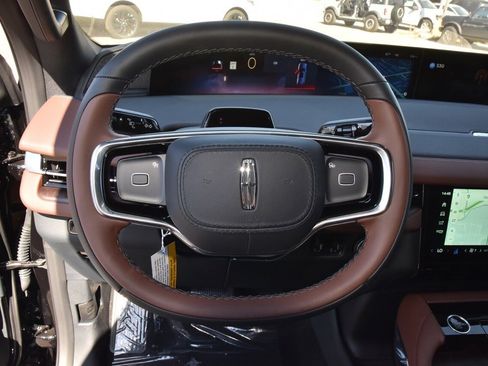 New 2025 Lincoln Navigator L Reserve image 24