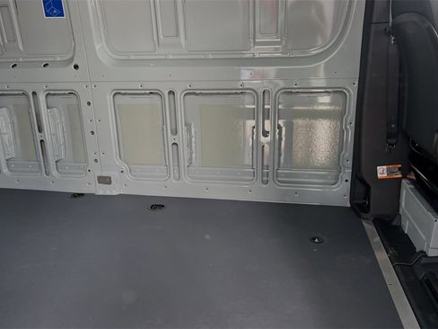 Used 2024 Mercedes-Benz Sprinter 2500 image 11