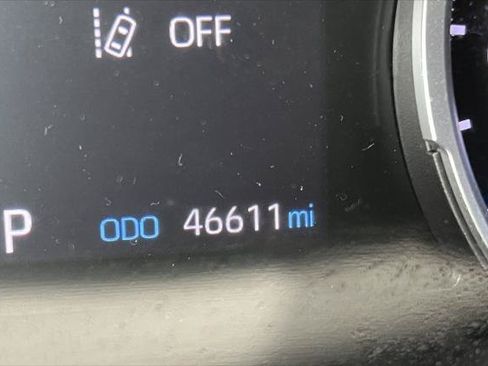 Certified 2022 Toyota RAV4 LE AWD/4WD image 28