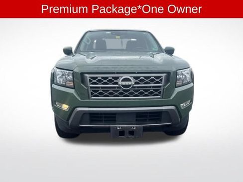 Used 2022 Nissan Frontier SV RWD image 2