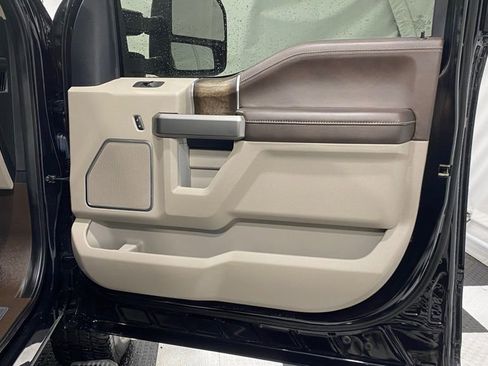 Used 2019 Ford F350 Limited image 22