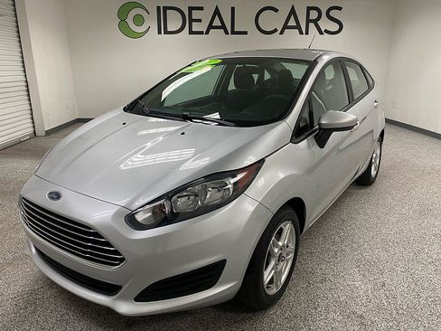Used 2017 Ford Fiesta SE image 1