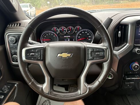 Used 2020 Chevrolet Silverado 2500 LT w/ All Star Edition AWD/4WD image 29