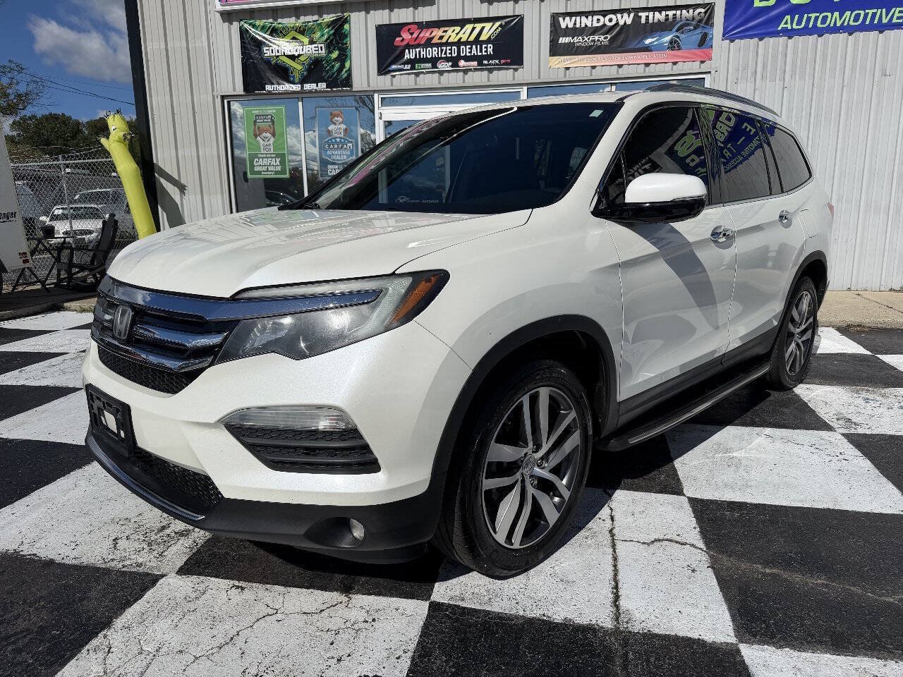 Used 2017 Honda Pilot Touring image 2