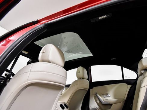 Used 2019 Mercedes-Benz A 220 4MATIC image 37