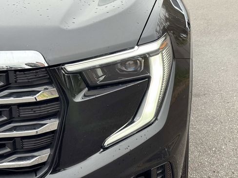 Certified 2025 GMC Acadia Elevation image 11