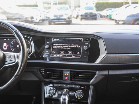 Used 2021 Volkswagen Jetta GLI Autobahn image 15