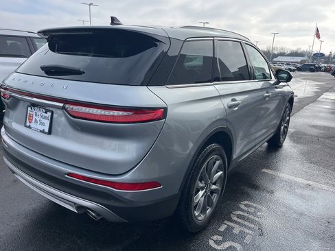 Used 2022 Lincoln Corsair FWD w/ Premium Package image 5