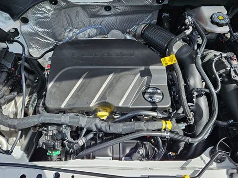 Used 2024 Chevrolet Trax LT w/ Driver Confidence Package image 25