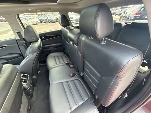 Used 2019 Kia Sorento EX FWD image 28