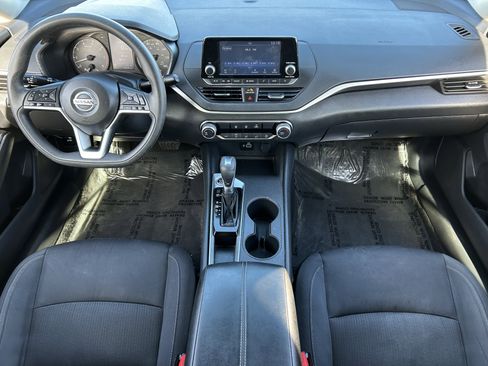 Used 2022 Nissan Altima 2.5 S image 14