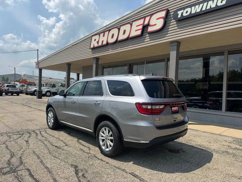 Used 2019 Dodge Durango SXT image 3