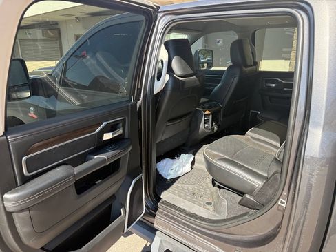 Used 2024 RAM 3500 Laramie w/ Towing Technology Group AWD/4WD image 24