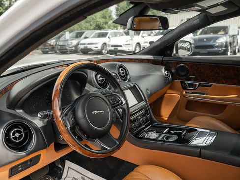 Used 2017 Jaguar XJ L Portfolio AWD/4WD image 6