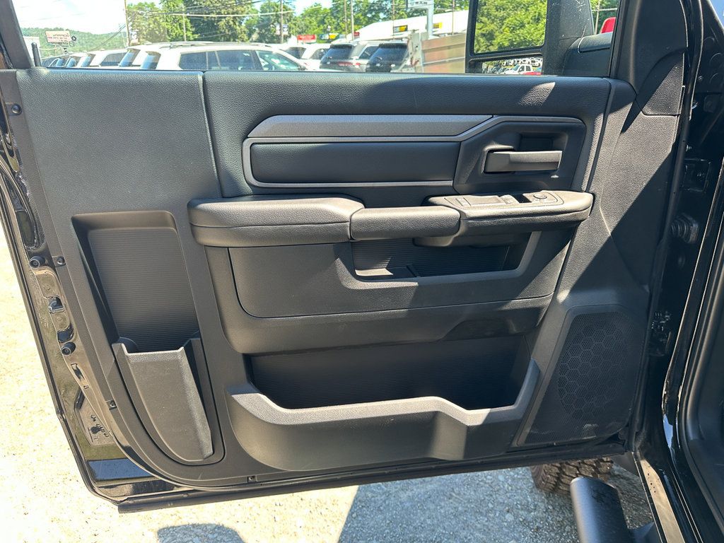 New 2026 RAM 5500 Tradesman w/ Chrome Appearance Group AWD/4WD image 14