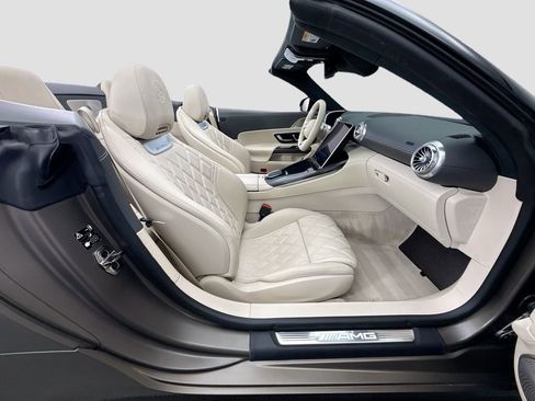 Certified 2022 Mercedes-Benz SL 63 AMG 4MATIC w/ AMG Aerodynamic Package image 18