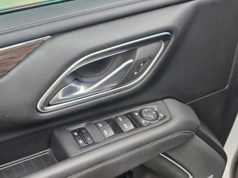 Used 2023 Chevrolet Tahoe Z71 w/ Luxury Package image 12