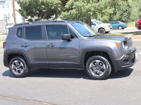 Used 2018 Jeep Renegade Sport w/ Power & Air Group AWD/4WD image 2