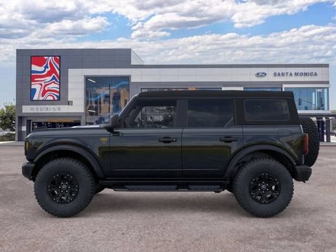 New 2026 Ford Bronco Badlands AWD/4WD image 3