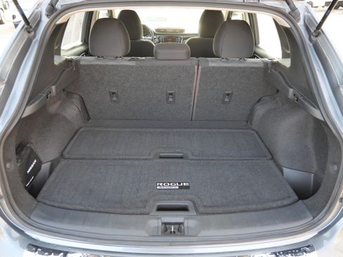 Used 2020 Nissan Rogue Sport SV w/ All-Weather Package image 18