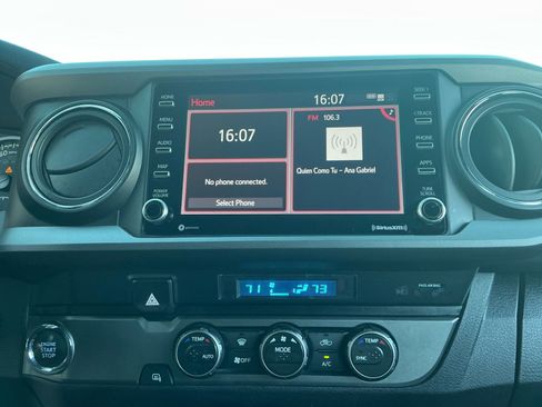 Certified 2022 Toyota Tacoma TRD Off-Road image 28