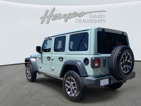Used 2024 Jeep Wrangler Unlimited Sport AWD/4WD image 6