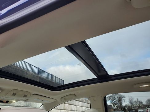 Certified 2023 Cadillac XT5 Premium Luxury w/ LPO, Floor Liner Package image 34