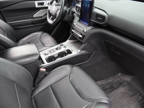 Used 2020 Ford Explorer ST w/ ST High-Performance Pack AWD/4WD image 10