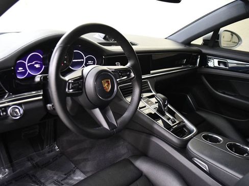 Used 2021 Porsche Panamera RWD image 13